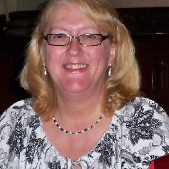 Meet your Posher, Sharon - Picture 1 of 1